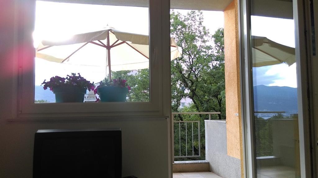 Apartment Julie 4 Rijeka Exterior foto
